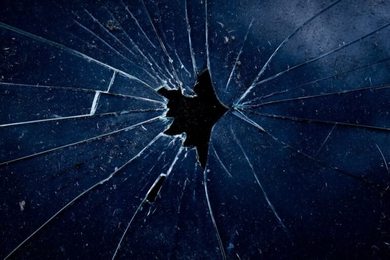 cracked window glass no impact